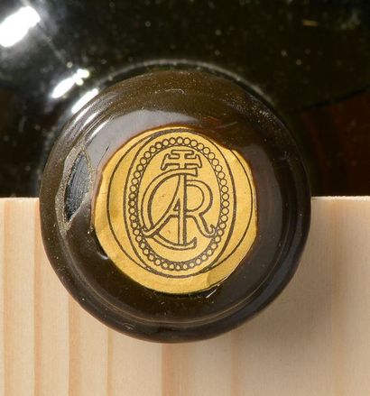 null VENDU AVEC LOT 31. 1 litre CHARTREUSE "Une Tarragone" jaune Période 1921-1929,...