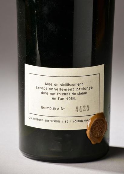 null 1 litre CHARTREUSE "V.E.P. " verte 1964 (MB) 
