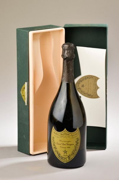 null 1 bouteille CHAMPAGNE "Dom Pérignon", Moët Chandon 1995 (usures au coffret)...