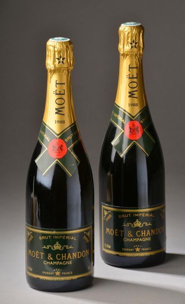 null 2 bouteilles CHAMPAGNE "Brut Impérial", Moët Chandon 1988 