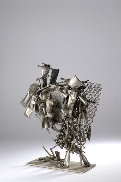 null Albert FÉRAUD (1921-2008).
Abstraction métallique.
Sculpture en métal signée...