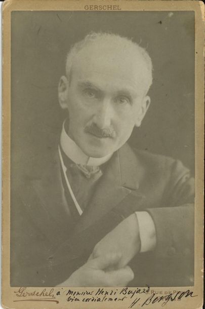 null *Henri BERGSON (1859-1941). Photographie avec dédicace a.s. ; 16,5 x 11 cm.

Portrait...