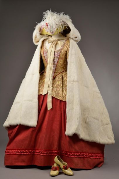 null ATELIER NICOLAO à Venise.
Costume de carnaval dans le goût du XVIIIe siècle....