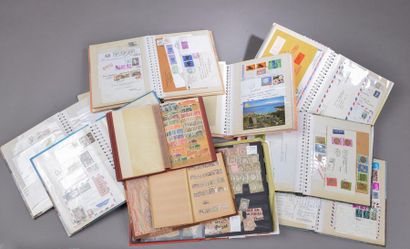 null Émissions 1849/2000. Ensemble de 33 albums de timbres France et étranger, neufs...