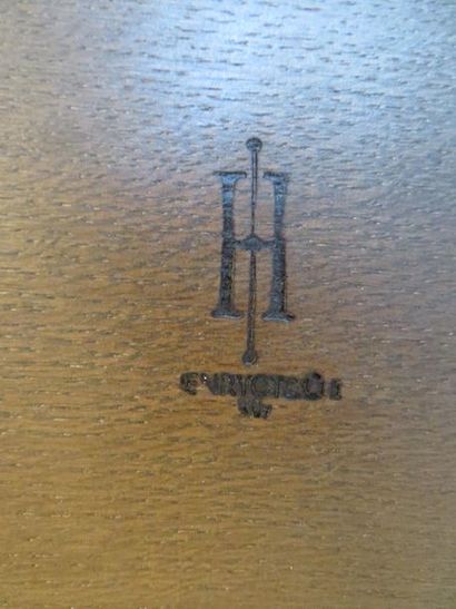 null Henryot Cie
8 chaises parallélépipède en bois foncé

On joint : 
Henryot Cie
1...