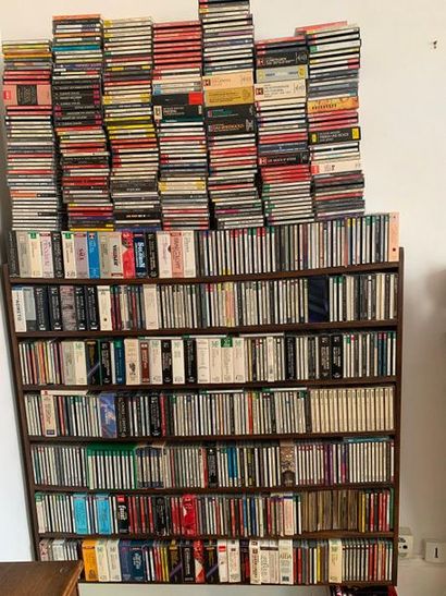 Fort lot de CD principalement de musique...