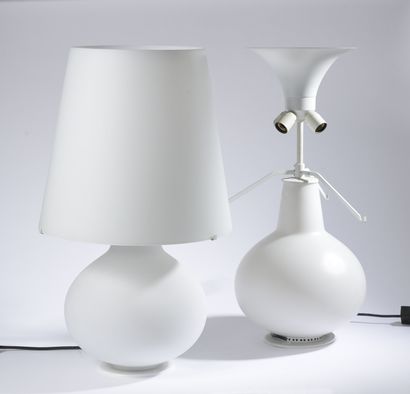 null MAX INGRAND (1908-1969), éditions Fontana Arte.

Paire de grandes lampes à poser...