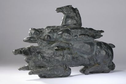 null Antoniucci VOLTI (1915-1989).

Chevauchée.

Bronze à patine verte signé, numéroté...