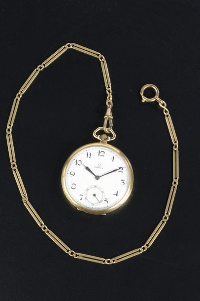 null OMEGA. 
Montre de gousset en or jaune 18k, le cadran émaillé blanc à chiffres...