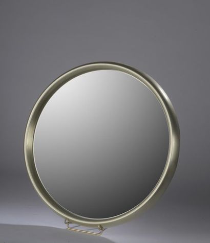 null Éditions GLASMÄSTER 
Miroir circulaire, l'entourage en aluminium brossé.
Suède,...