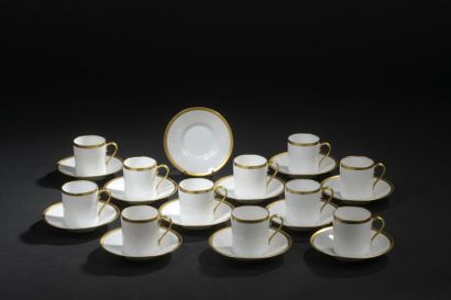 null Jean LUCE (1895-1965) for the Manufacture VIGNAUD, LIMOGES.
White porcelain...
