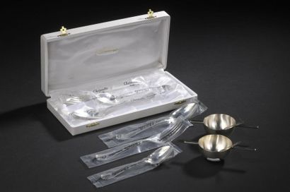 null CHRISTOFLE.
Silver plated metal set including: 
- Two modernist salting rooms;
-...