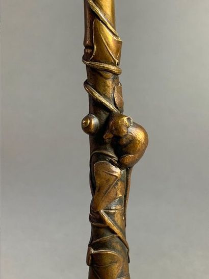 null Auguste Nicolas CAIN (1821-1894).
Paire de flambeaux en bronze patiné doré,...