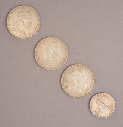 null Quatre pièces de monnaie en argent de Menelik II roi d’Ethiopie (1903) de 1...