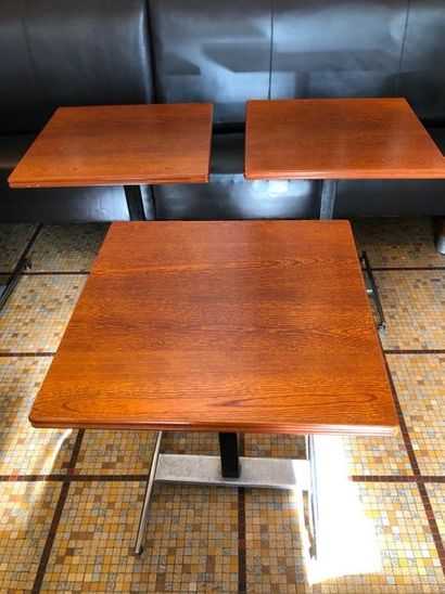 null 15 tables, the square varnished wooden top, the metal base resting on
a central...