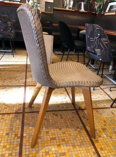 null 4 chairs brand Vincent Sheppard model "Lily Dining chair oak base", back and...