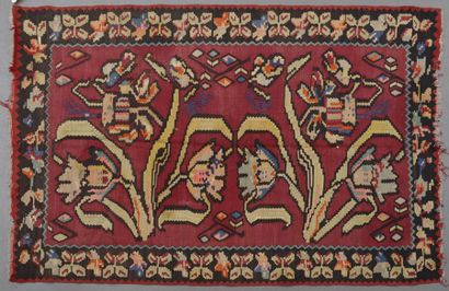 null Tapis Kilim bessarabien, Europe centrale.
Vers 1970.
Haut. : 222 cm - Larg....