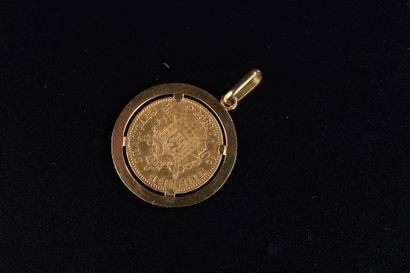 null Pièce de 20 francs or Napoléon III tête laurée de 1862 montée en pendentif.

Haut....