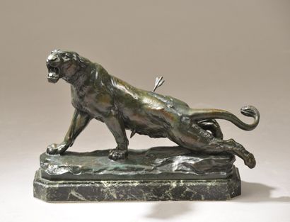 null Charles VALTON (1851-1918).



Roaring Lioness.



Bronze with a shaded green...