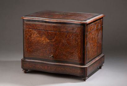 null Liqueur cellar made of burr thuja veneer in net frames, the lid decorated with...