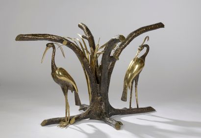 null 
Jacques DUVAL-BRASSEUR (né en 1934). 

Pied de table en bronze doré et patiné...