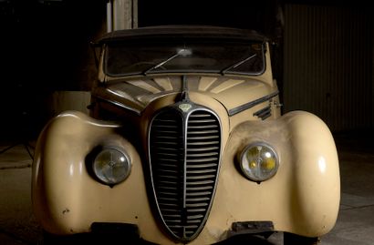 null 
DELAHAYE Type 135 M cabriolet, 1949





Serial number 801114. 

Low-profile...
