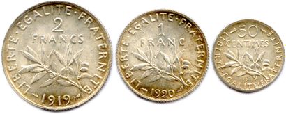 null 
Lot de trois pièces en argent type Semeuse du graveur Oscar Roty :




2 Francs...