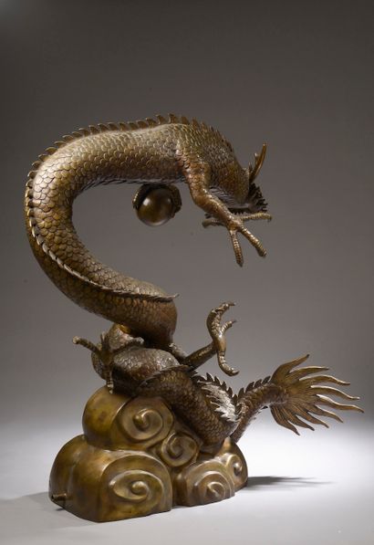 null Important dragon en bronze à patine médaille pouvant former fontaine, la gueule...
