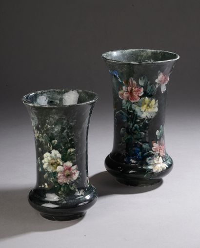 null Dominique-Adolphe GRENET (1821-1885).

Deux vases à col évasé en barbotine émaillée...