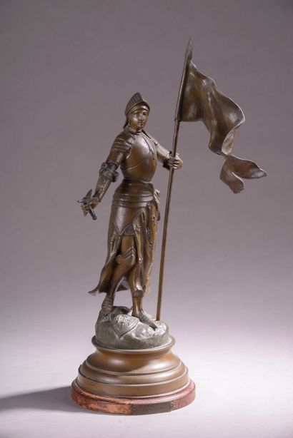 null O. RUFFONY (XIXe-XXe siècle).

Jeanne d'Arc victorieuse.

Régule à patine médaille...