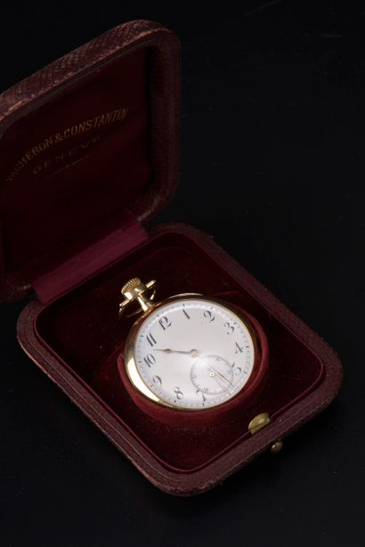null 18k yellow gold pocket watch with plain back, white enamelled dial with Arabic...