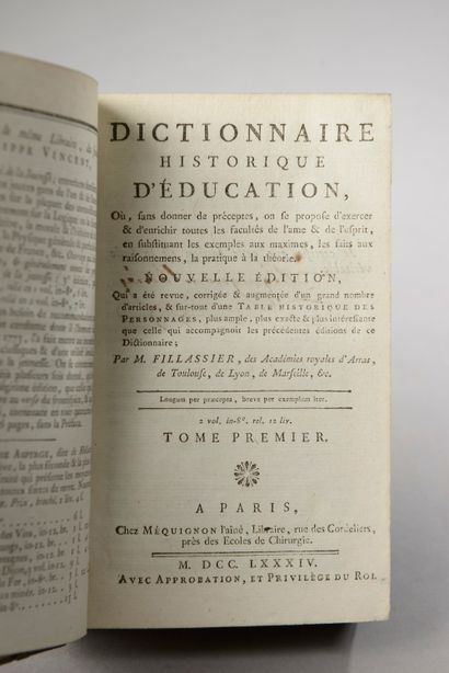 null [DICTIONNAIRES]

Ensemble comprenant :

- HESSELN (Robert de), Dictionnaire...
