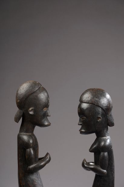null Couple of offering bearers PAHOUIN / FANG, Cameroon. 

Wood.

Height : 96 and...