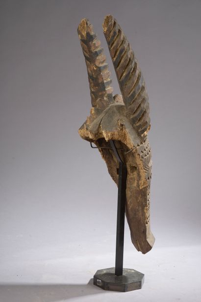null Fragment of a BOBO mask, Burkina Faso. 

Wood.

Height : 74 cm 74 cm - Width...