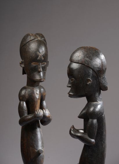 null Couple of offering bearers PAHOUIN / FANG, Cameroon. 

Wood.

Height : 96 and...