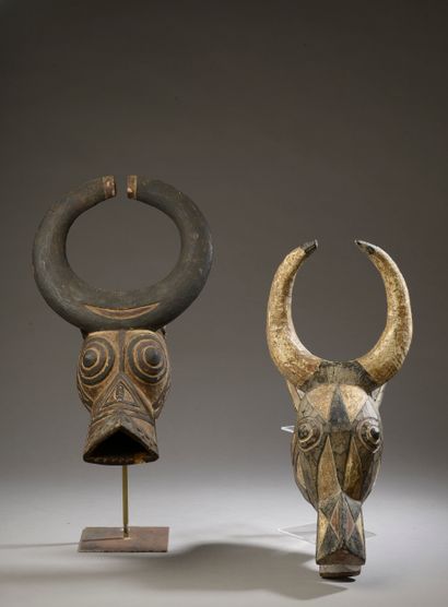 null Two BOBO masks, Burkina Faso. 

Polychrome wood.

1/ Height : 43 cm 43 cm -...