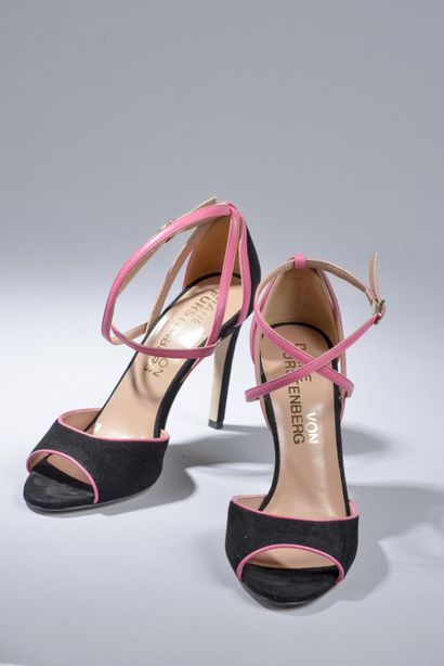 null *DVF - Diane Von Fürstenberg.

Size 36,5, Black and pink "anaïs" heels sandals...