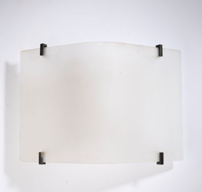 
Wall lamp with diffuser in folded sandblasted...