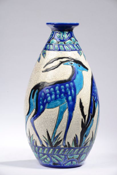 null 
Charles CATTEAU (1880-1966), KERAMIS. 




Vase ovoïde en faïence à décor émaillé...
