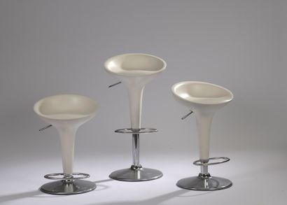 null 
Stefano GIOVANNONI (born in 1957), MAGIS editions.




Set of three bar stools...