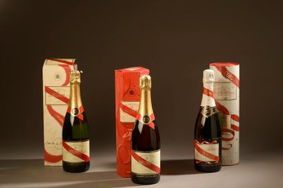 null 3 bouteilles CHAMPAGNE "Cordon Rouge", Mumm (en étuis, dont 1 d'Inès de La Fressange...