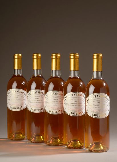 null 5 bouteilles Château RAYMOND-LAFON, Sauternes 1989 (1 J, 1 TLB)