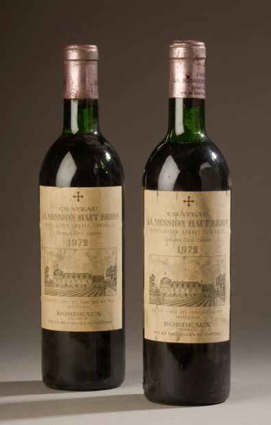 2 bottles Château LA MISSION-HAUT-BRION,...