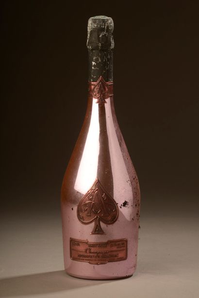 null 1 bouteille CHAMPAGNE "rosé", Armand de Brignac (coffret bois très abîmé, accrocs...