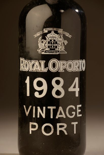 null 1 bouteille PORTO "Vintage", Royal Oporto 1984