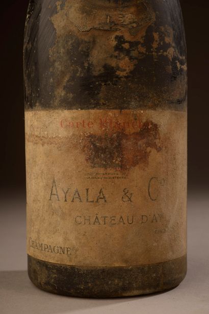 null 1 bouteille CHAMPAGNE "carte blanche demi-sec", Ayala (très vieux, coiffe abîmée,...