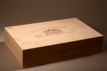 null 6 bouteilles Château DASSAULT, Grand Cru St-Émilion 2003, caisse bois