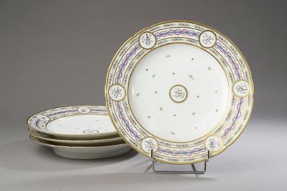null PARIS, Manufacture duc d'Angoulême.

Suite of four white porcelain plates with...