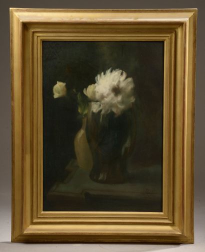 null Henri Julien DUMONT (1859-1921). 

 Two vases of white flowers.

Oil on canvas...