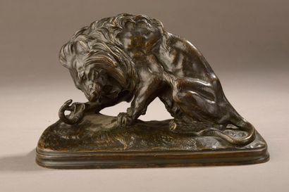 null Joseph Victor CHEMIN (1825-1901).

Lion attaqué par un serpent.

Bronze signé...